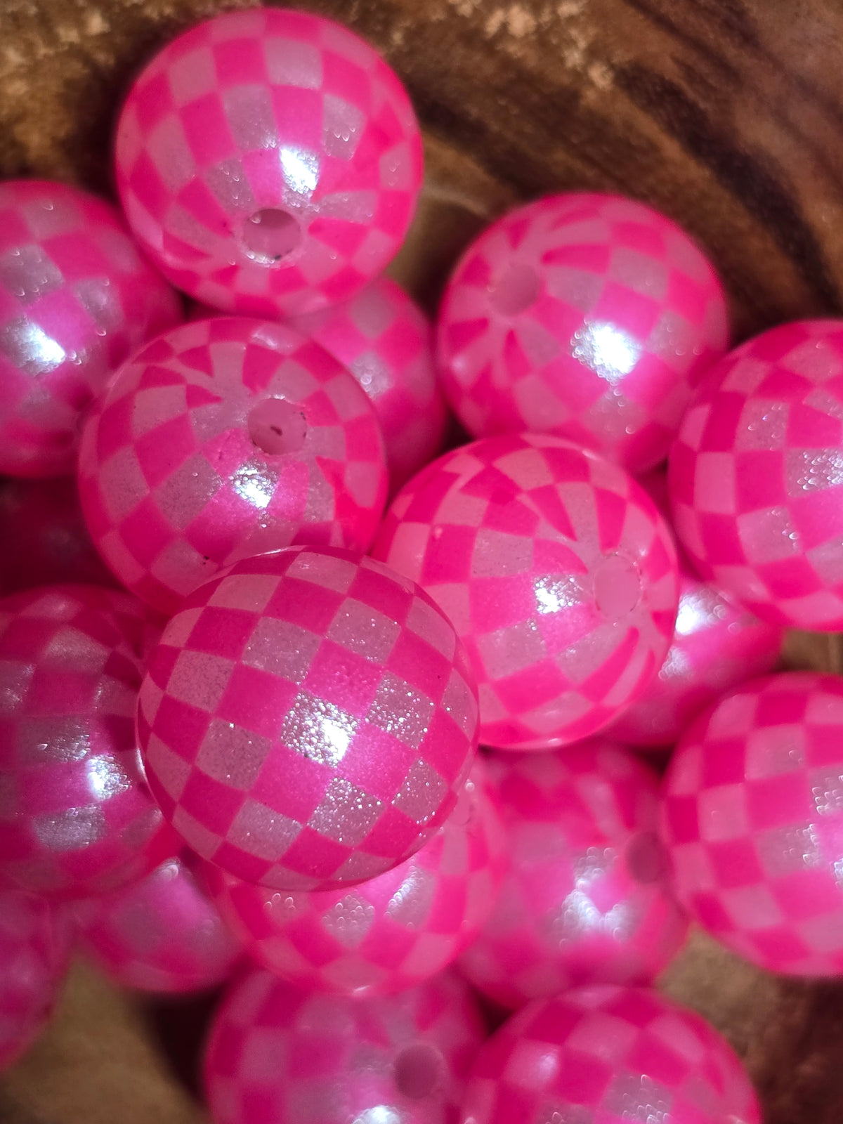 Acrylic 16mm checkered beads