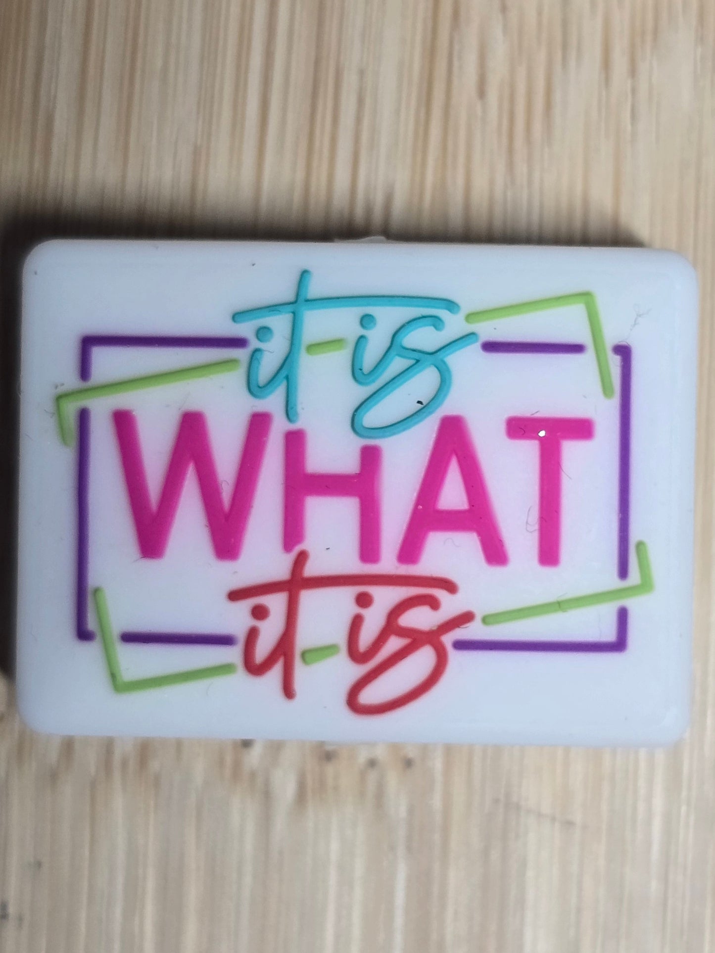 Focal silicone beads