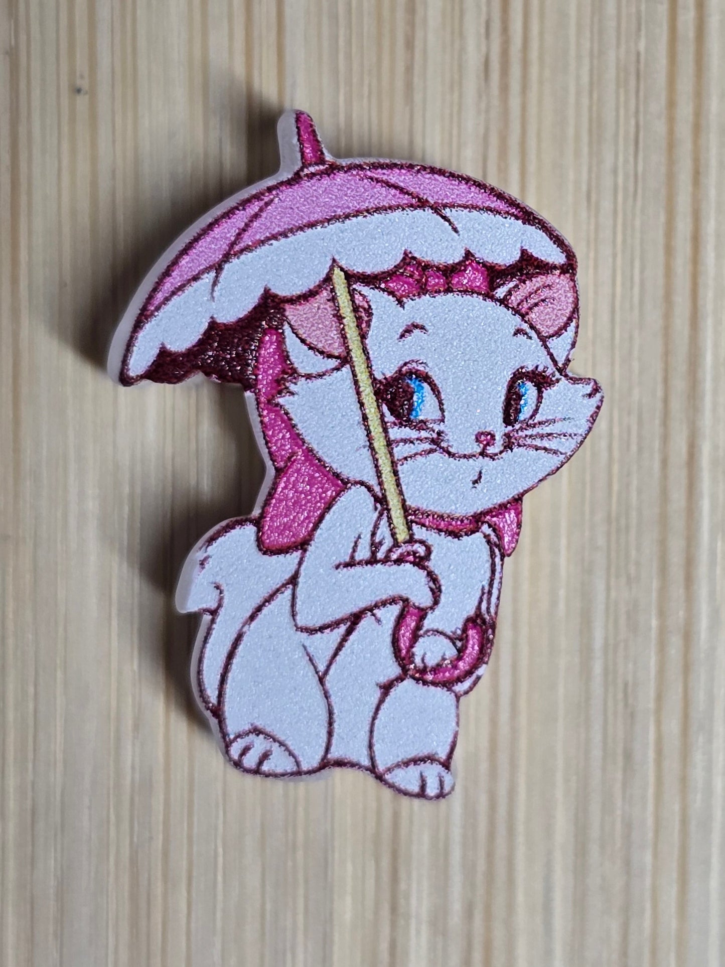 Acrylic focal beads DS movie with a white cat