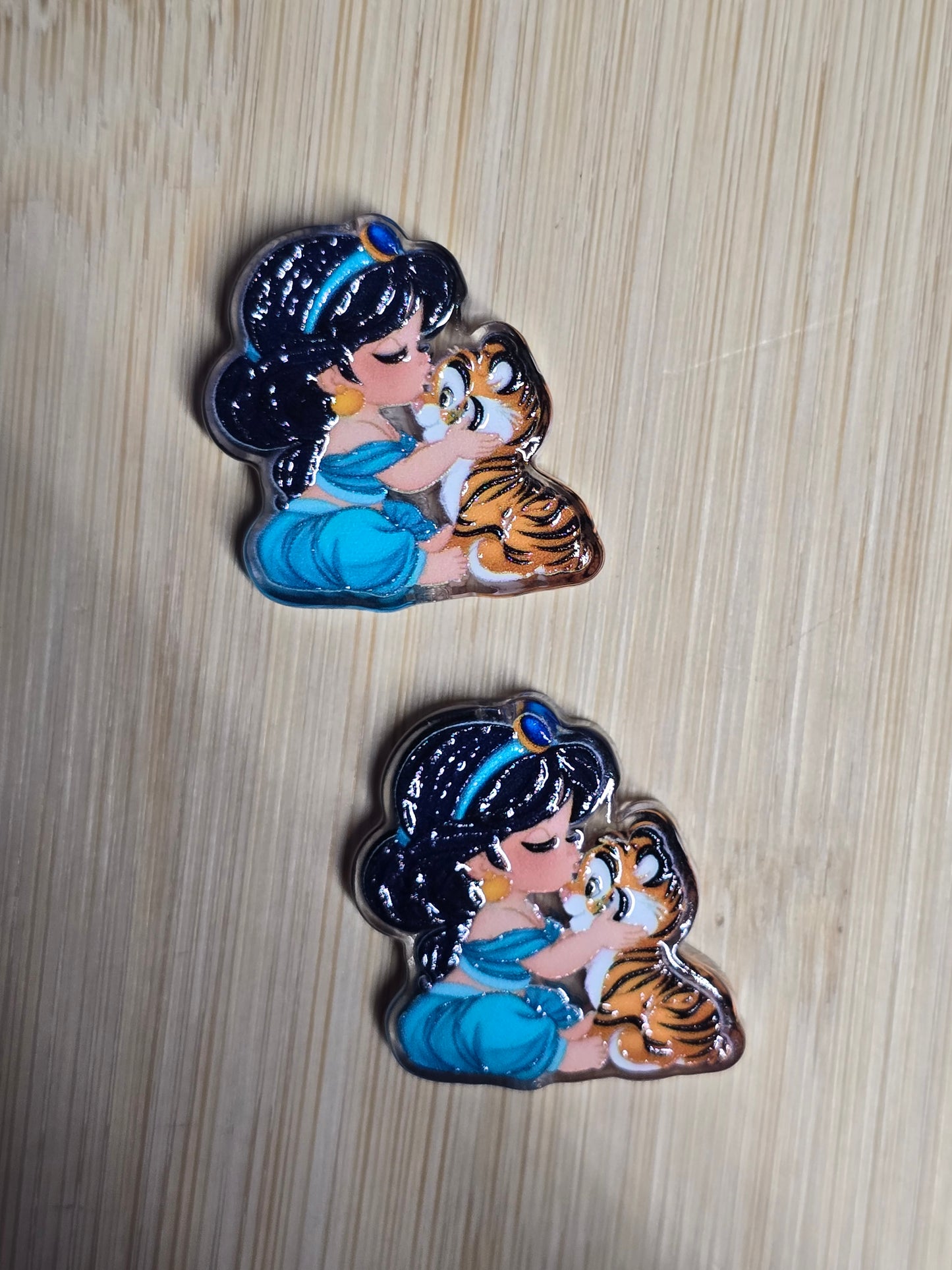 Acrylic focal beads DS teal princess