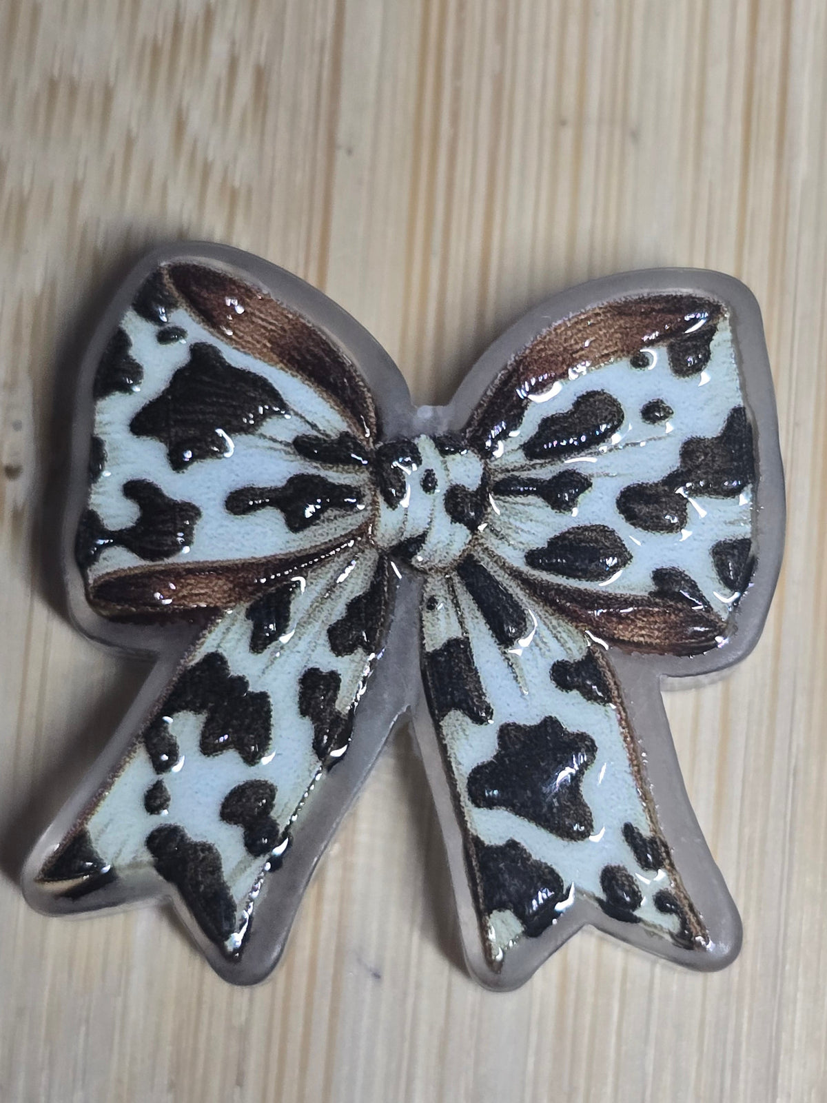 Acrylic focal beads - more Bows