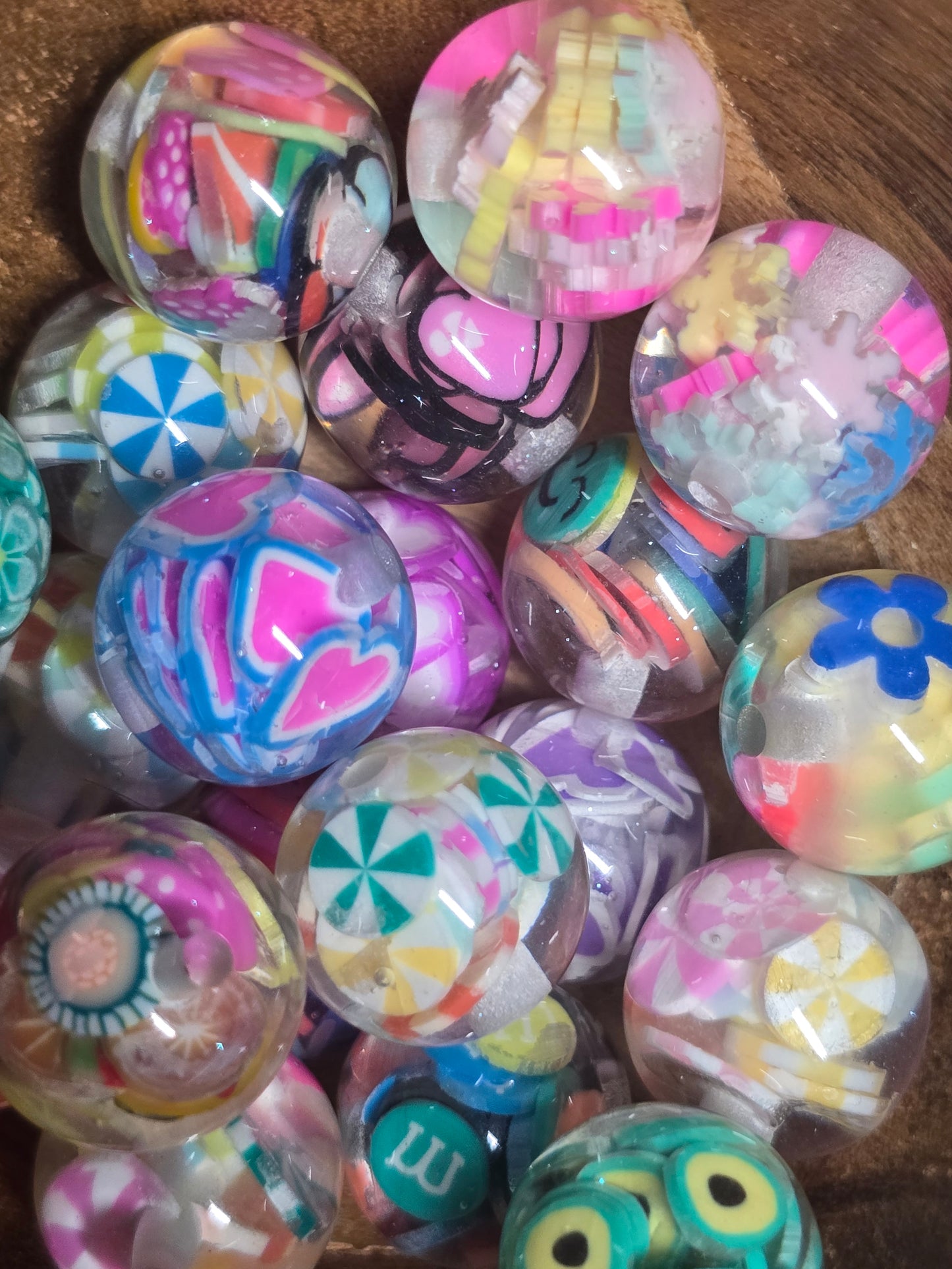 Acrylic beads 16mm clay pieces inside