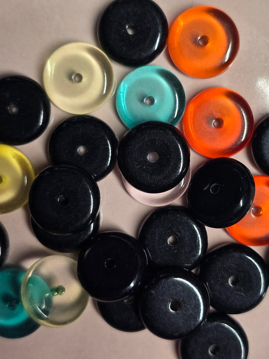 topper attachment/accessory for beadable items