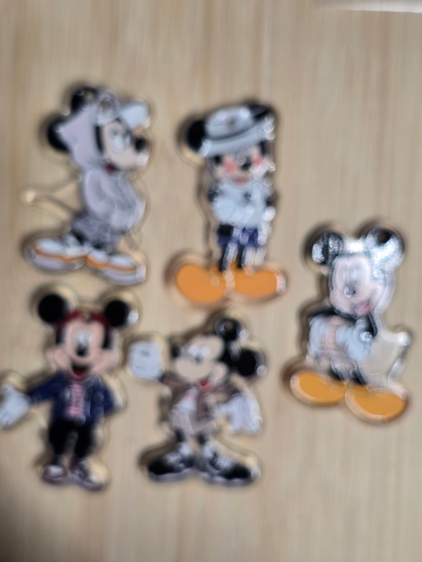 Acrylic DS boy mouse pendant with hole