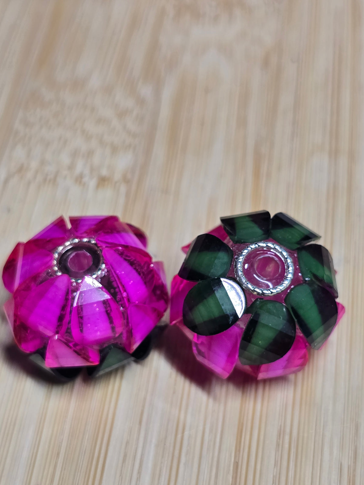 Fancy acrylic/resin beads- lotus flower