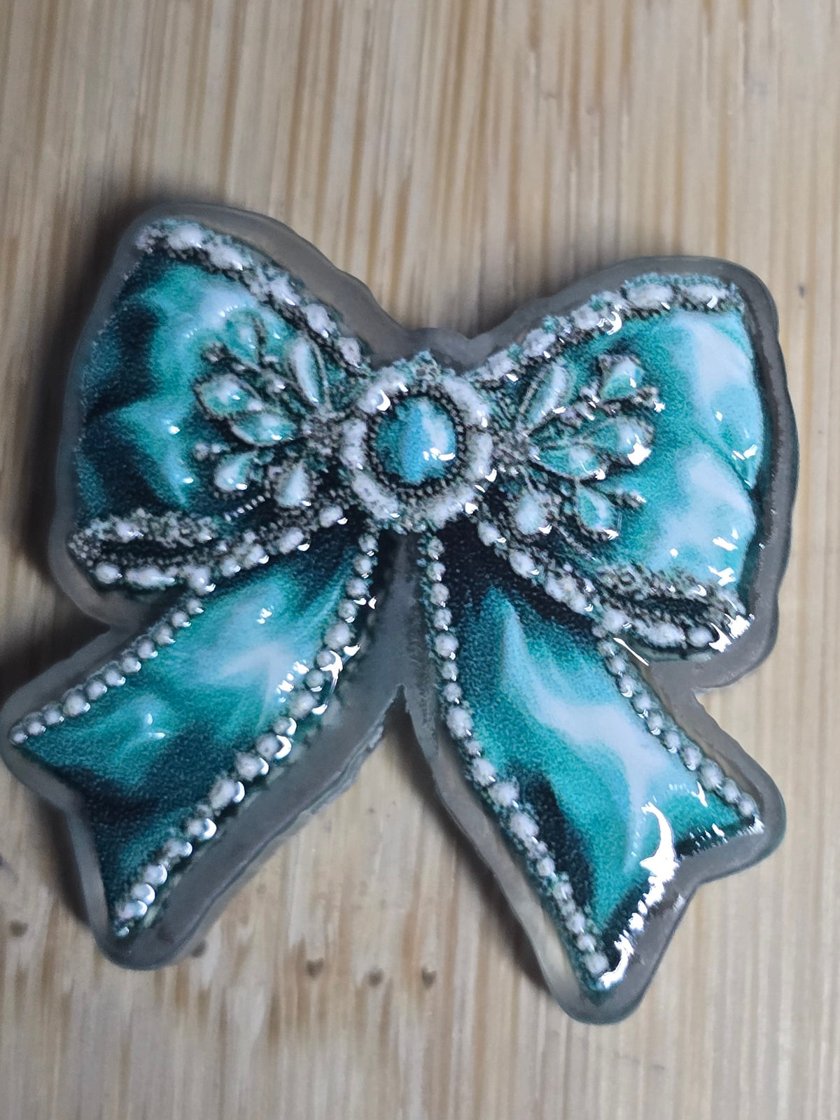 Acrylic focal beads - more Bows