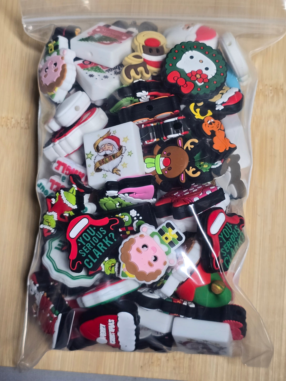 Silicone focal beads christmas mix