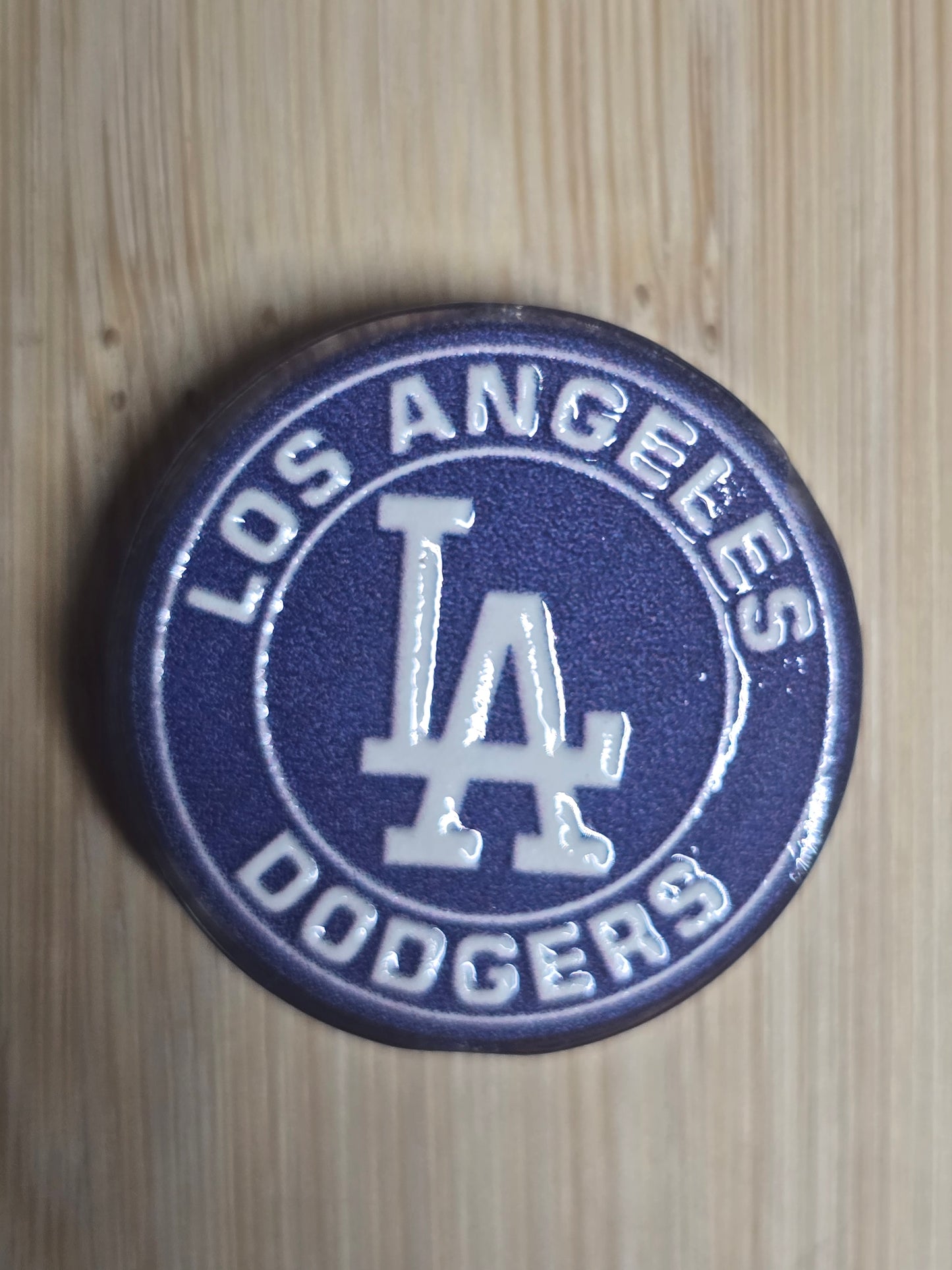 Acrylic focal beads round LA