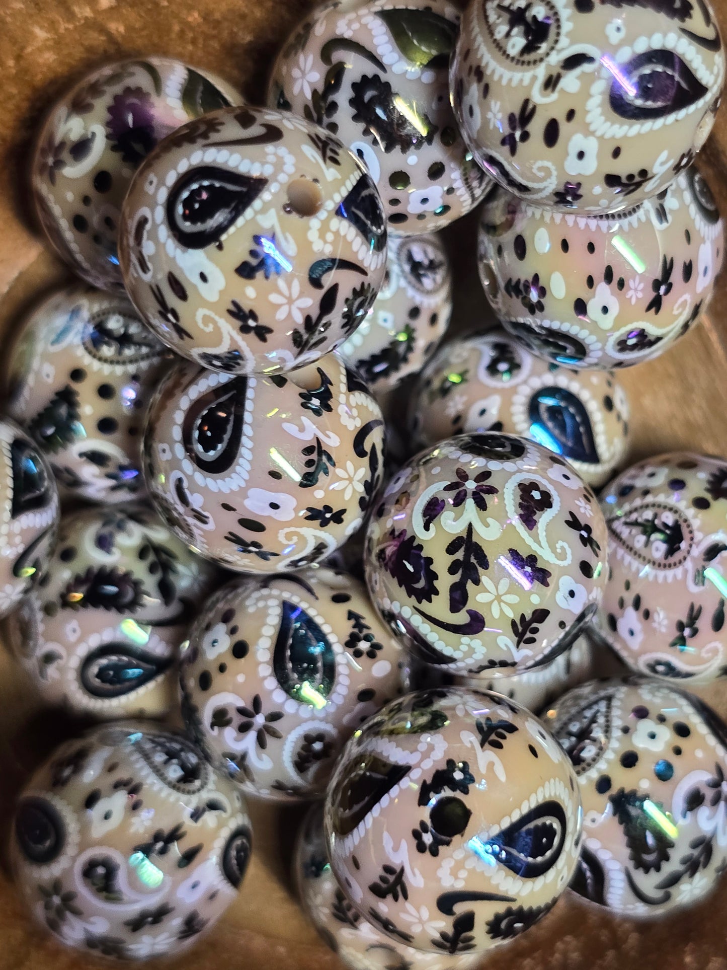 Acrylic beads 16mm tan paisley