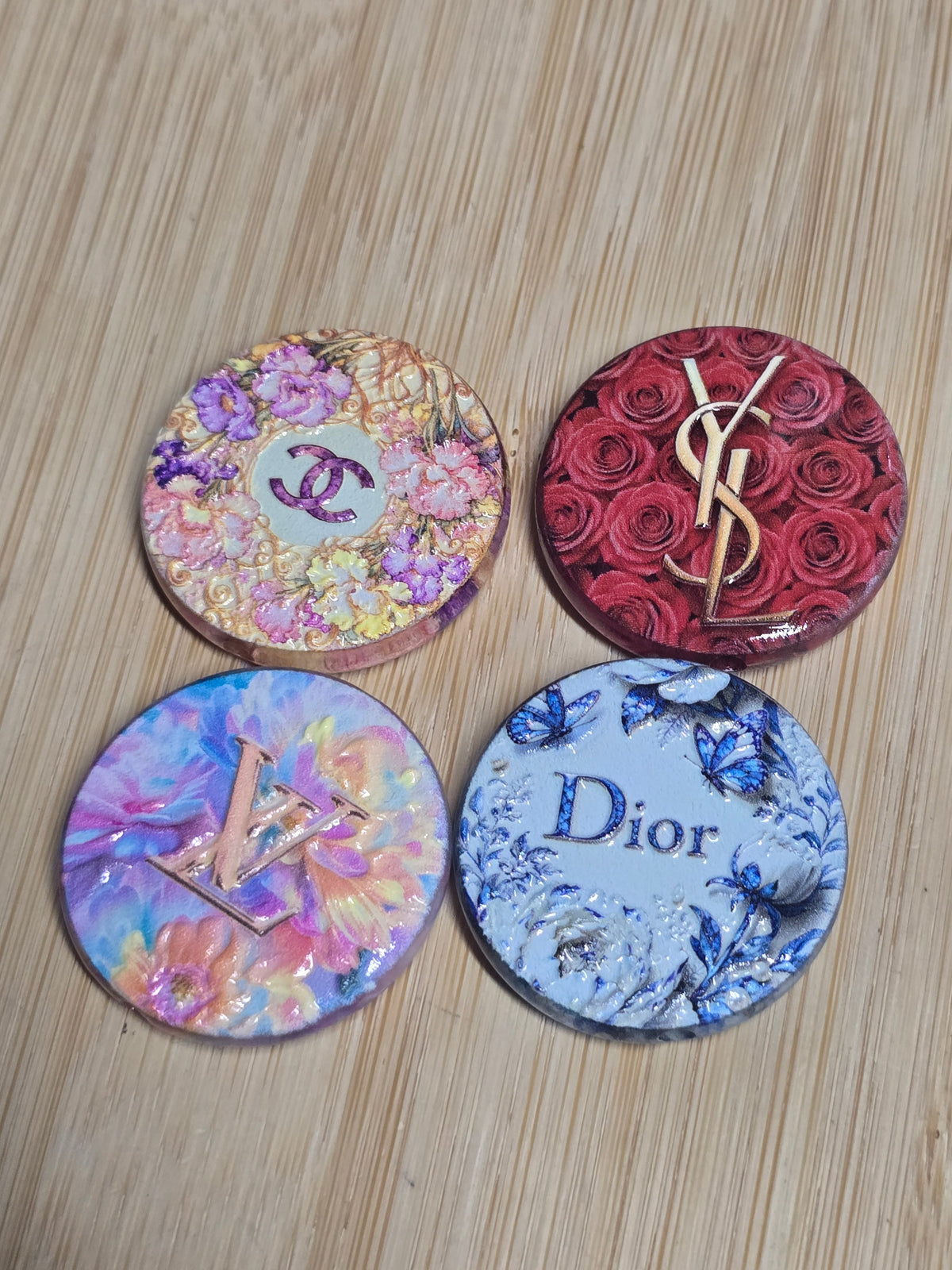 Acrylic beads textured round