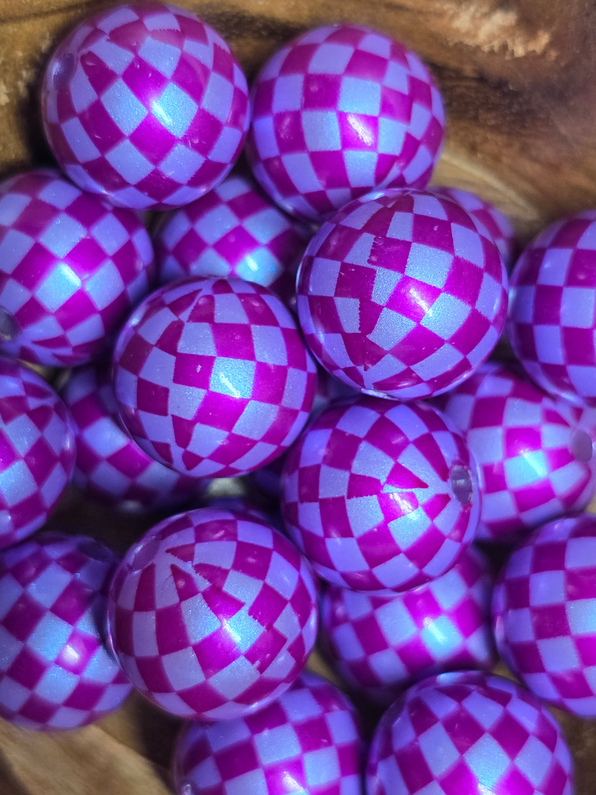 Acrylic 16mm checkered beads