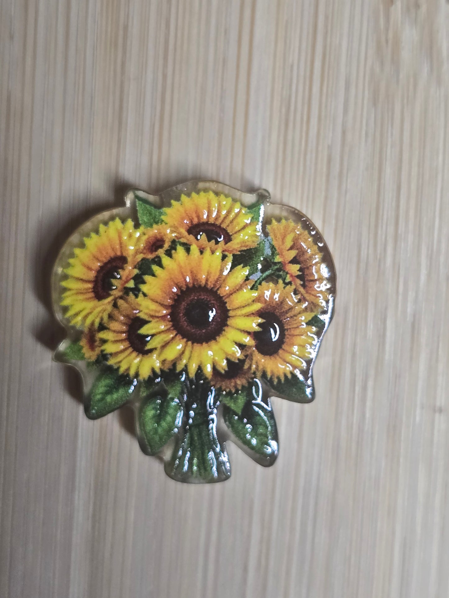 Acrylic focal beads bouquet of flowers