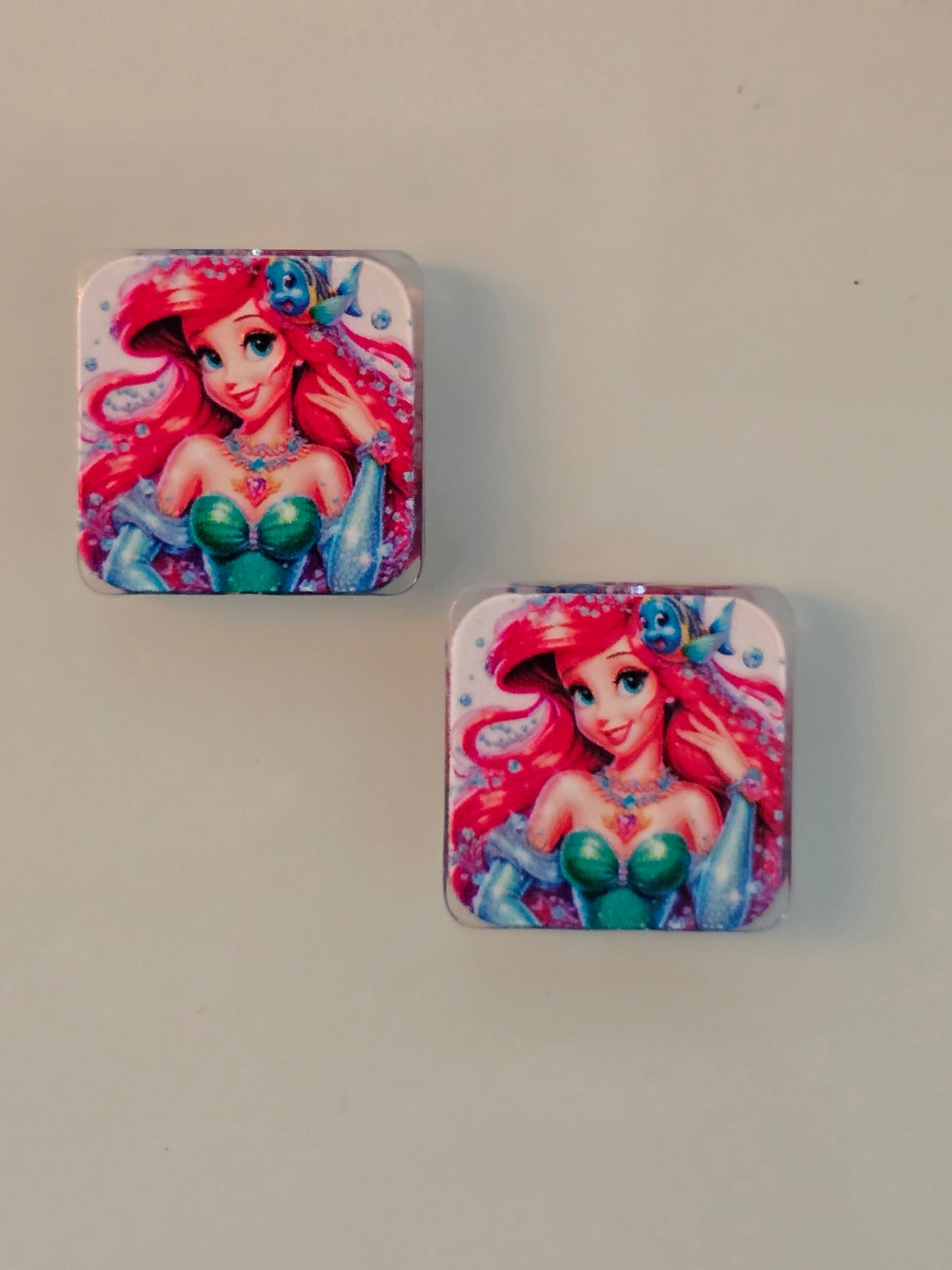 Acrylic focal beads DS princess under the sea close up